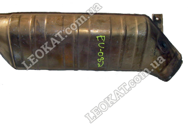 LEOKAT Викуп каталізаторів - Mercedes Benz -  - Кераміка - 1294902514 2236860033 / almost triangle - 14" Brick chamber.