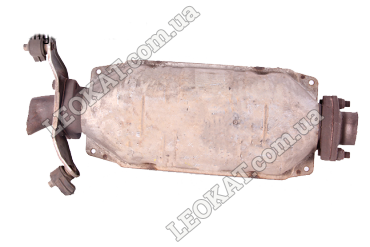 LEOKAT Викуп каталізаторів - Mitsubishi -  - Кераміка - KE 4 Finger; Flanges Are Tilted In Opposite Directions. O2 On One Flange And Large Hanger On End.